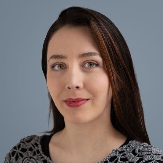 Farzaneh Golrazeghi.jpg