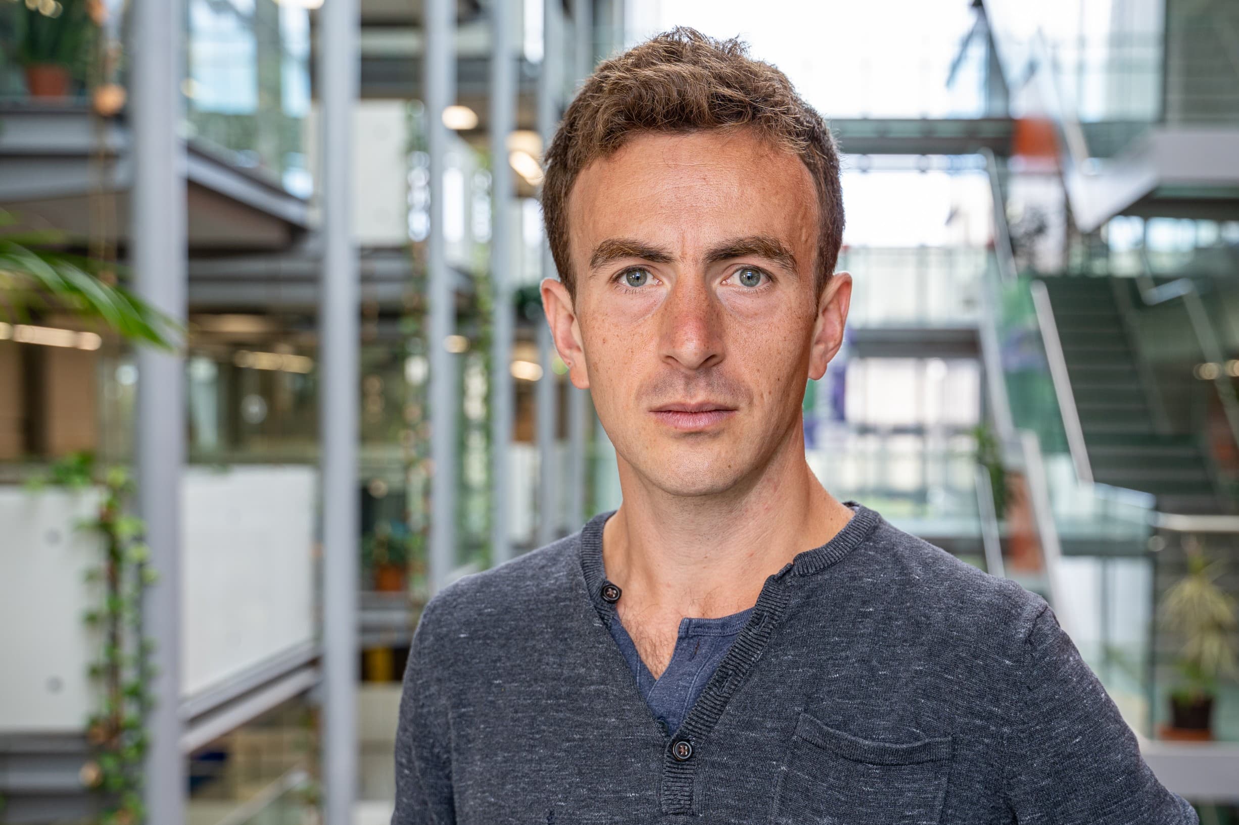 Prof. Yanos Zylberberg